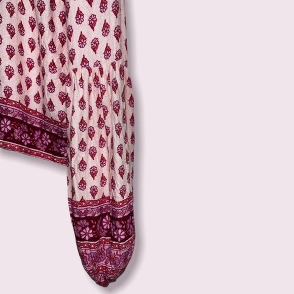 Hollister Boho Long Sleeve Crop Top Pink Flowy Button Front Shirt Womens Size M - Picture 5 of 9